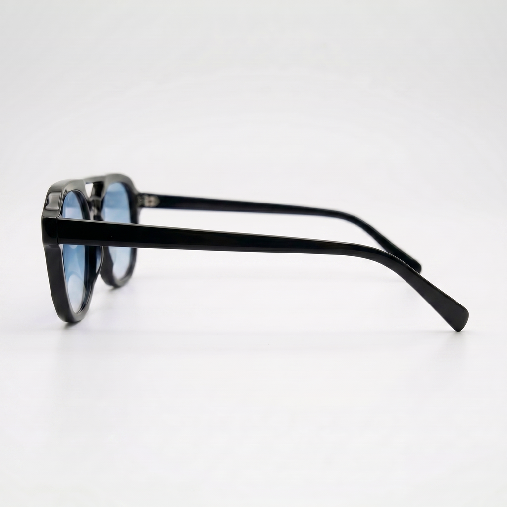 Aviator Blue Meridian — Seitenansicht links
